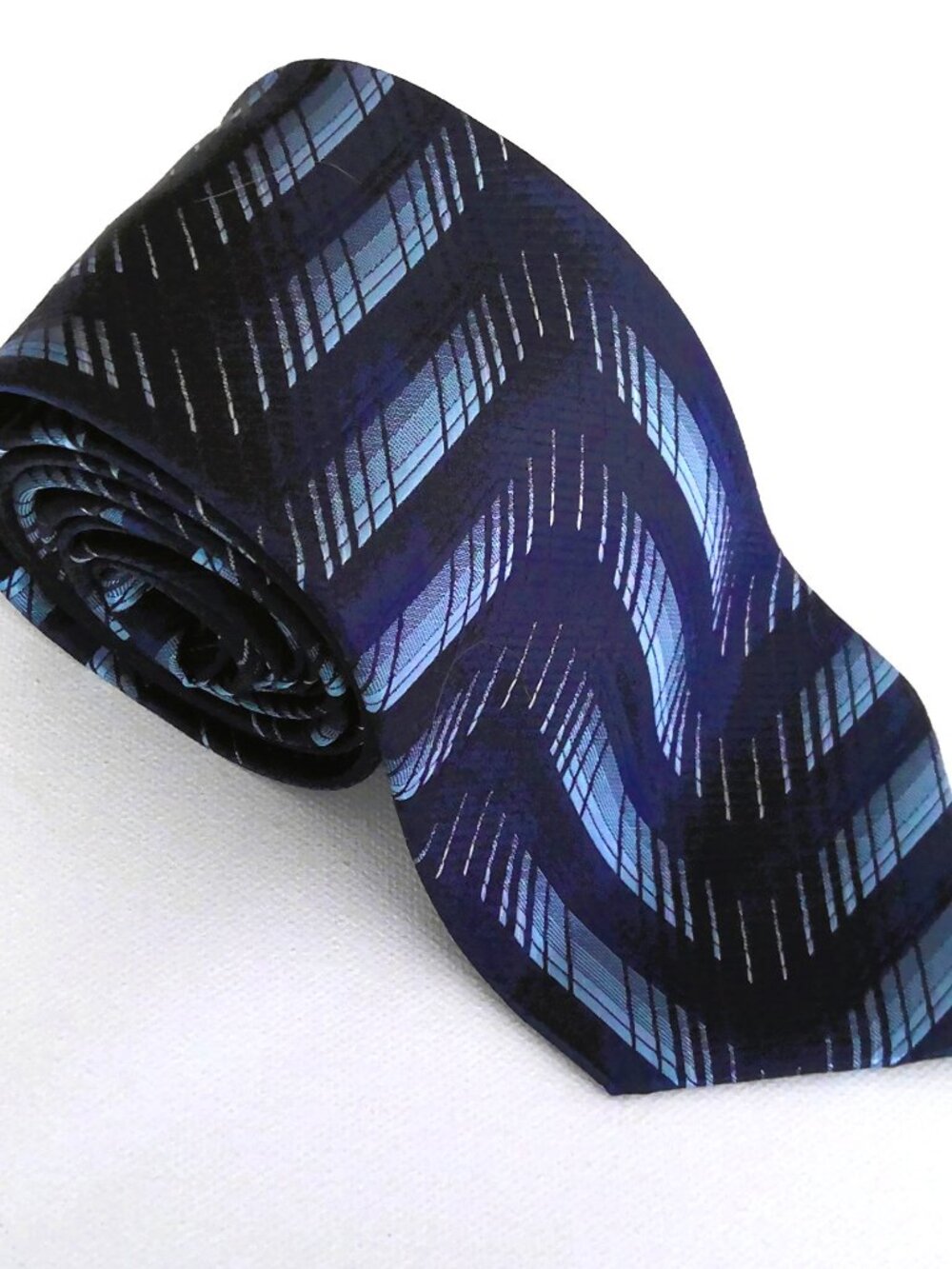Twenty Dollar Tie Shades of Blue Handmade 100% Silk Extra Long 3 3/4" X 66 1/2"